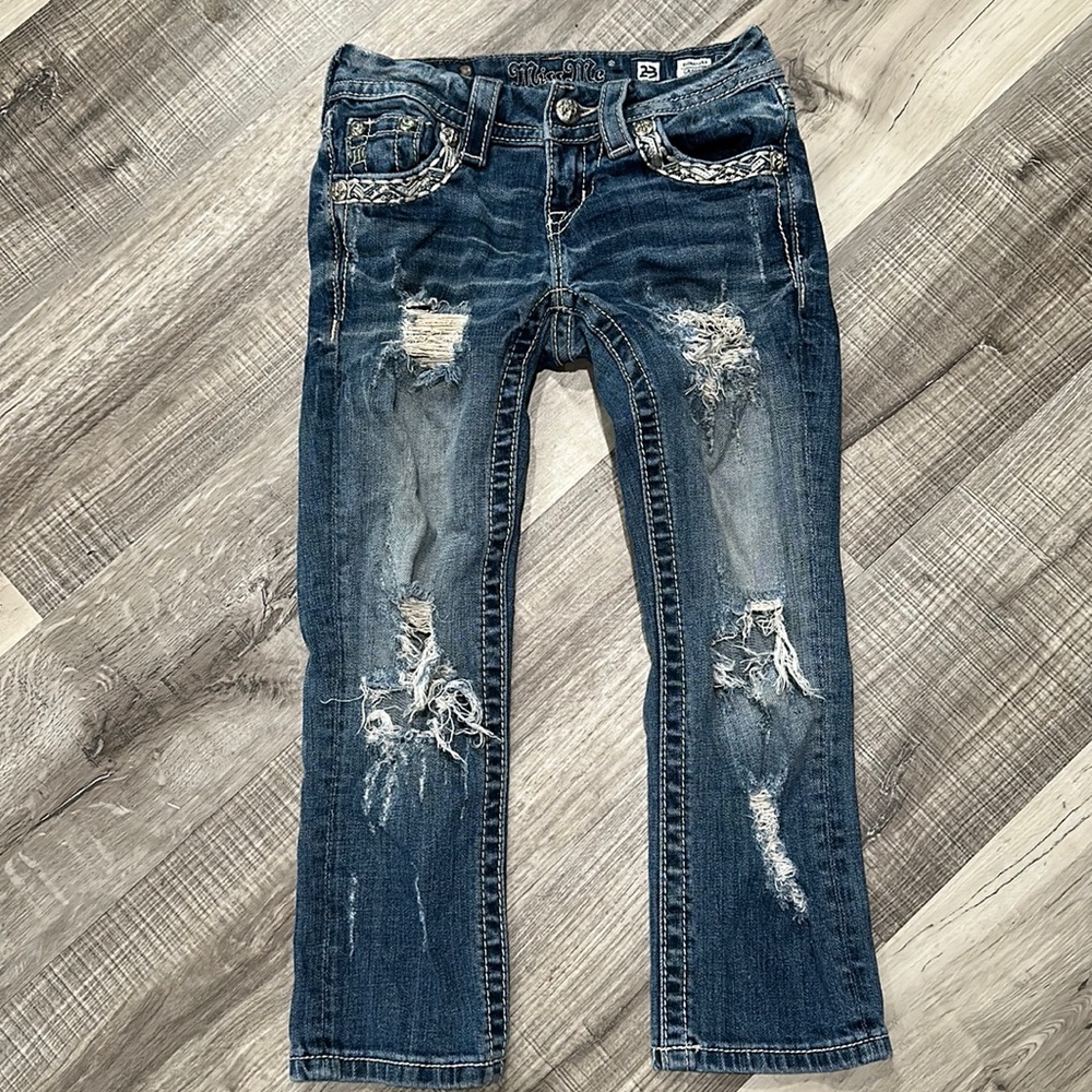 Junior/womens xxs size 23 (petite) miss me capris